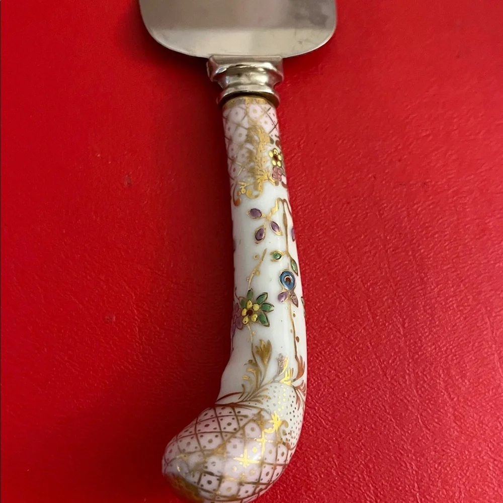 VTG. Sheffield England Stainless Steel Cake Knife Serving Piece Flowers 9.75”L
